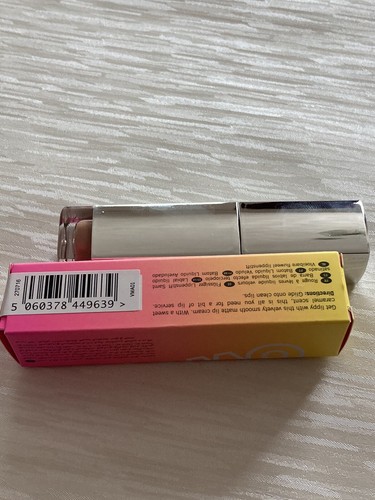 Models Own Lix Velvet Liquid Lipstick Butter Crunch No.01 - Nude Glossy Lipgloss - Picture 6 of 6