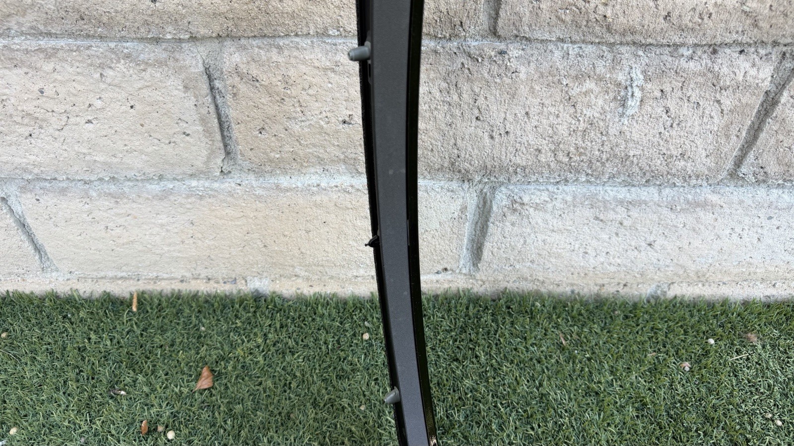 Lamborghini Urus Front Left Wheel arch molding P/N 4ML853717M