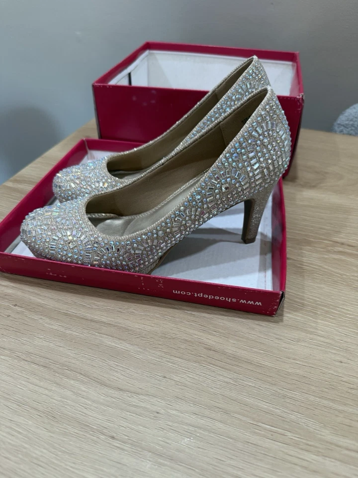 银色拖鞋金色高跟鞋带水钻 - 5.5 码 — 第 3/4 张图片