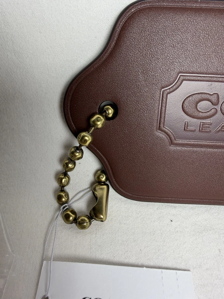 Cartera COACH XL Grande Marrón Etiqueta Colgante Dije Cuero Nueva con Etiquetas Cadena de Latón Foto 3 de 4