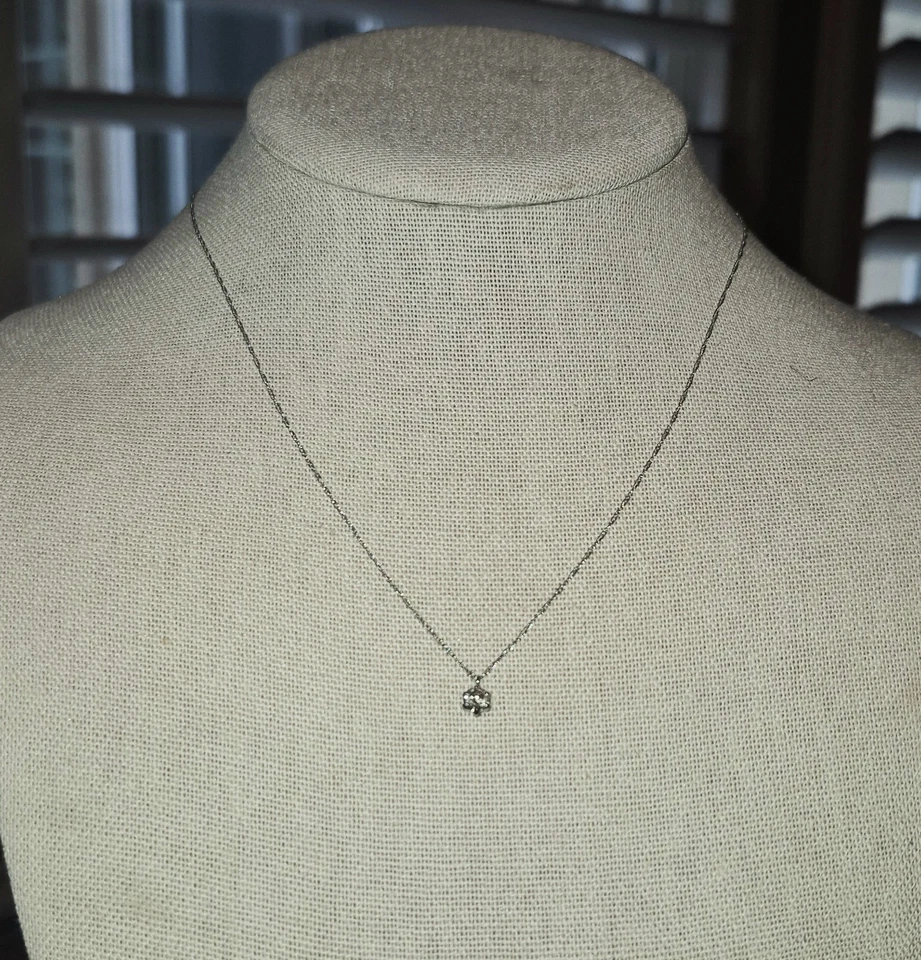¡HERMOSO! COLLAR SOLITARIO DE DIAMANTES 900 PLATINO NATURAL .30ct con caja de regalo $1400 Foto 2 de 4