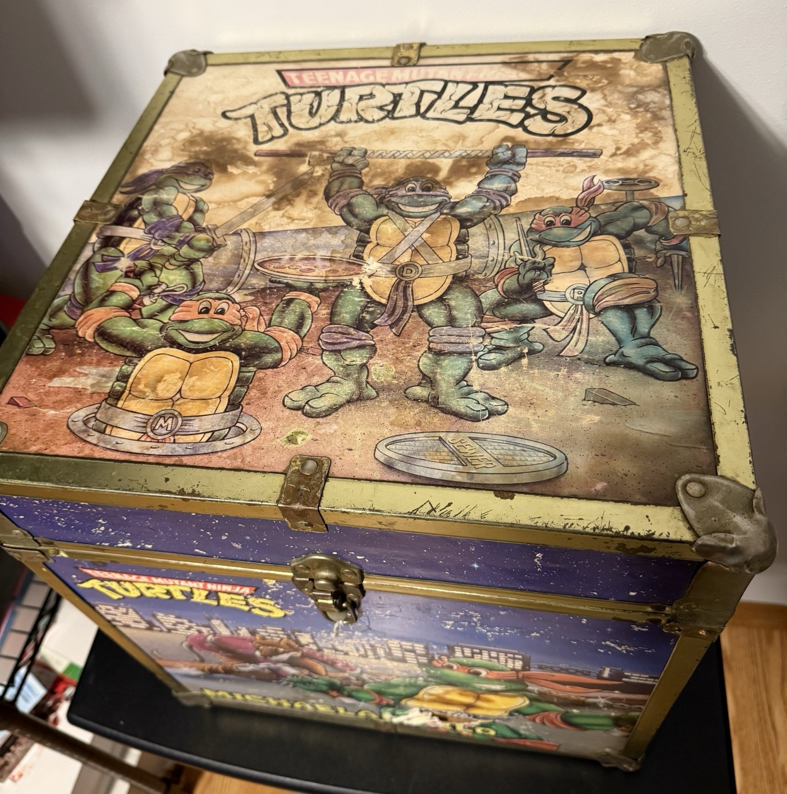 VINTAGE 90s Teenage Mutant Ninja Turtles Toy Storage Chest Trunk - 16" x 16"