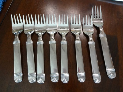 LOT TOWLE Georgian House BIJOU Stainless JAPAN 7 Salad / 1 Dinner FORKS