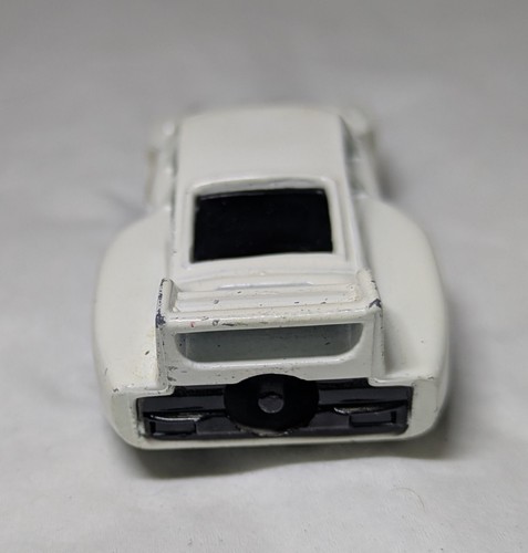 VTG Martini Porsche No. 888E #4 Racing Pull String Car Zee Kenner Yatming - Picture 3 of 4