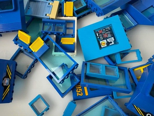 LEGO Windows Doors - Choose Your Color - Transparent Panels Prison Door Frames - Picture 17 of 45
