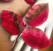 vintage millinery 1940s velvet leaves ruby moss 1 tri leaf spray Japan
