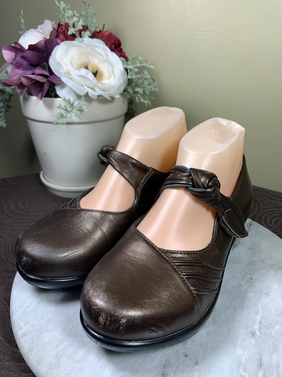 Dansko mary jane best sale clog
