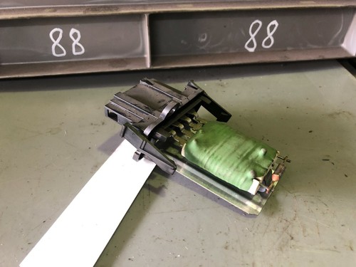 VW Golf III 1H Polo 6N Lüftermotor Widerstand Vorwiderstand Heizung 1H0959263