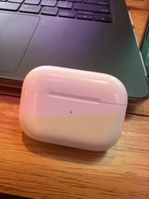 Apple Replacement Charging Case ONLY for Apple AirPods Pro 1st Gen - White