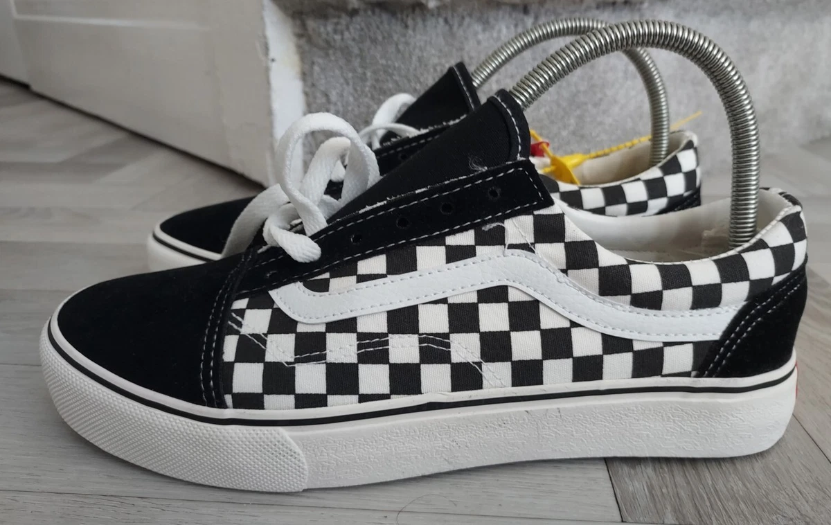 GEN Vans Men s Low Rise Trainers Sneakers Shoes Black check BRAND NEW 8.5 UK 42