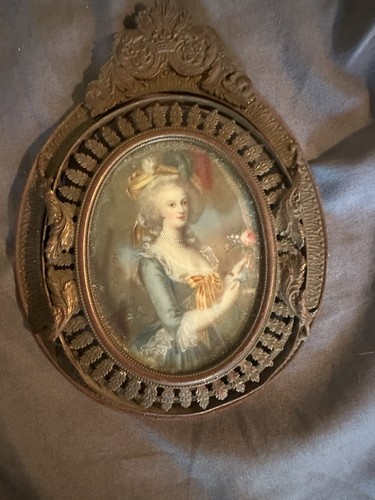 “ RARE* Miniature oil painting of Marie Antoinette Signed Germany Original Frame - Picture 4 of 10