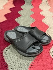 Unisex Crocs Slide Sandals Mens 5 Womens 7 Black Gray Comfort