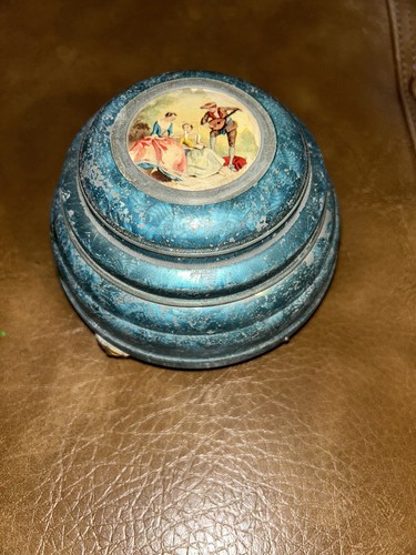 Scatola porta cipria/gioielli vintage in metallo con motivo vittoriano - Foto 1 di 13