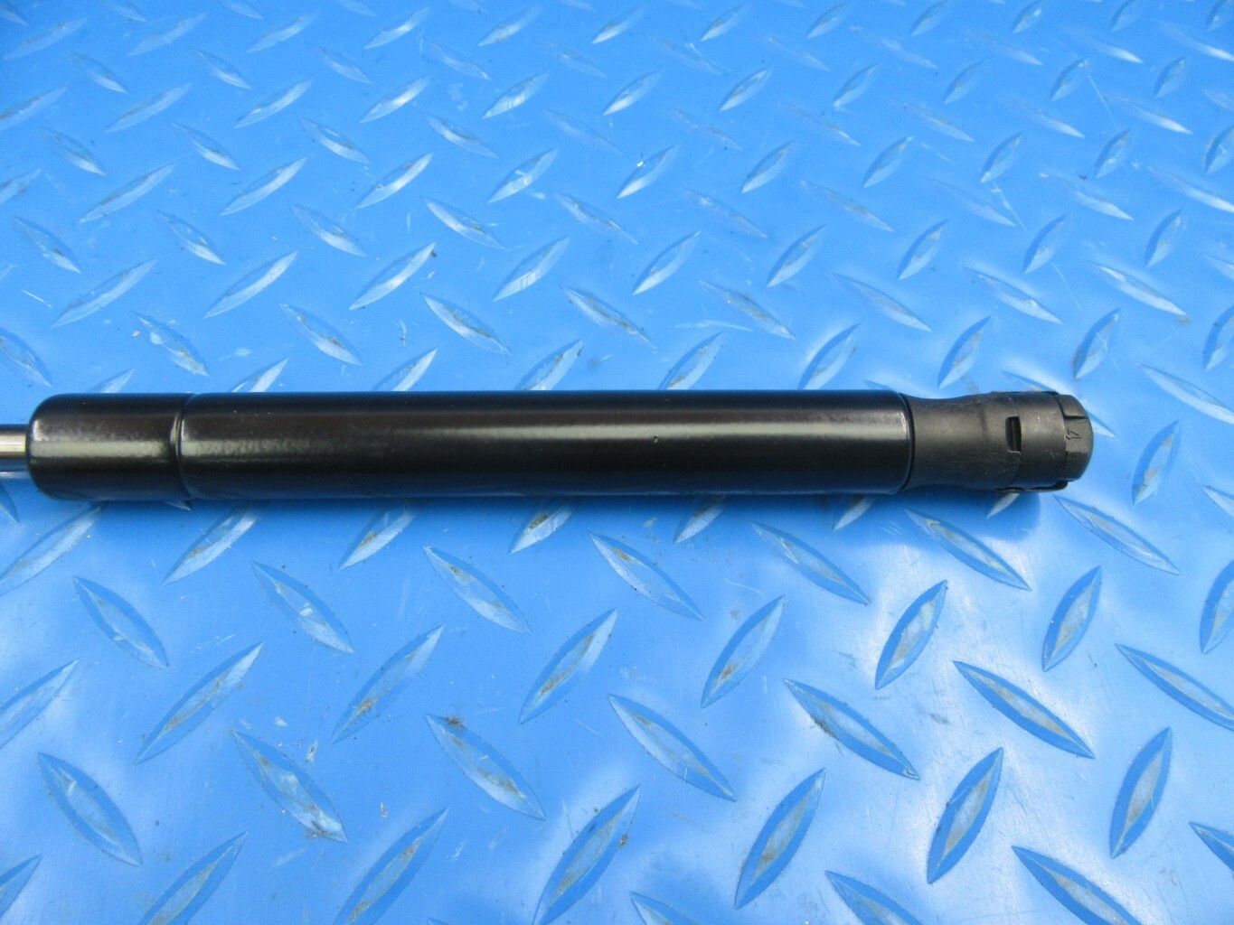 Bentley Flying Spur trunk shocks lift support struts TopEuro #12163