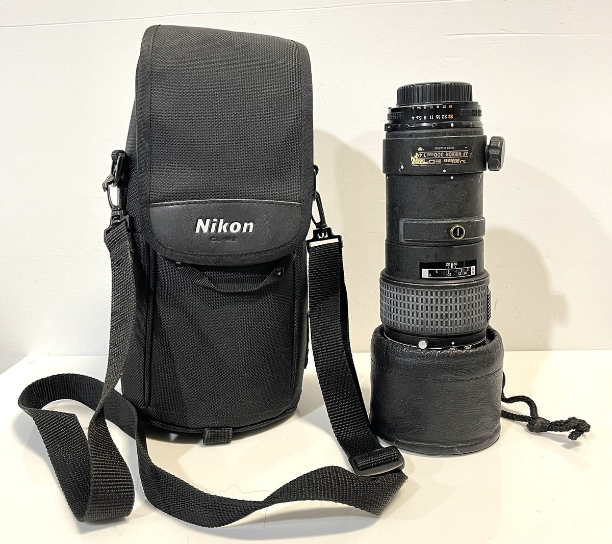 AF Nikkor 300mm 1:4 ED 本物