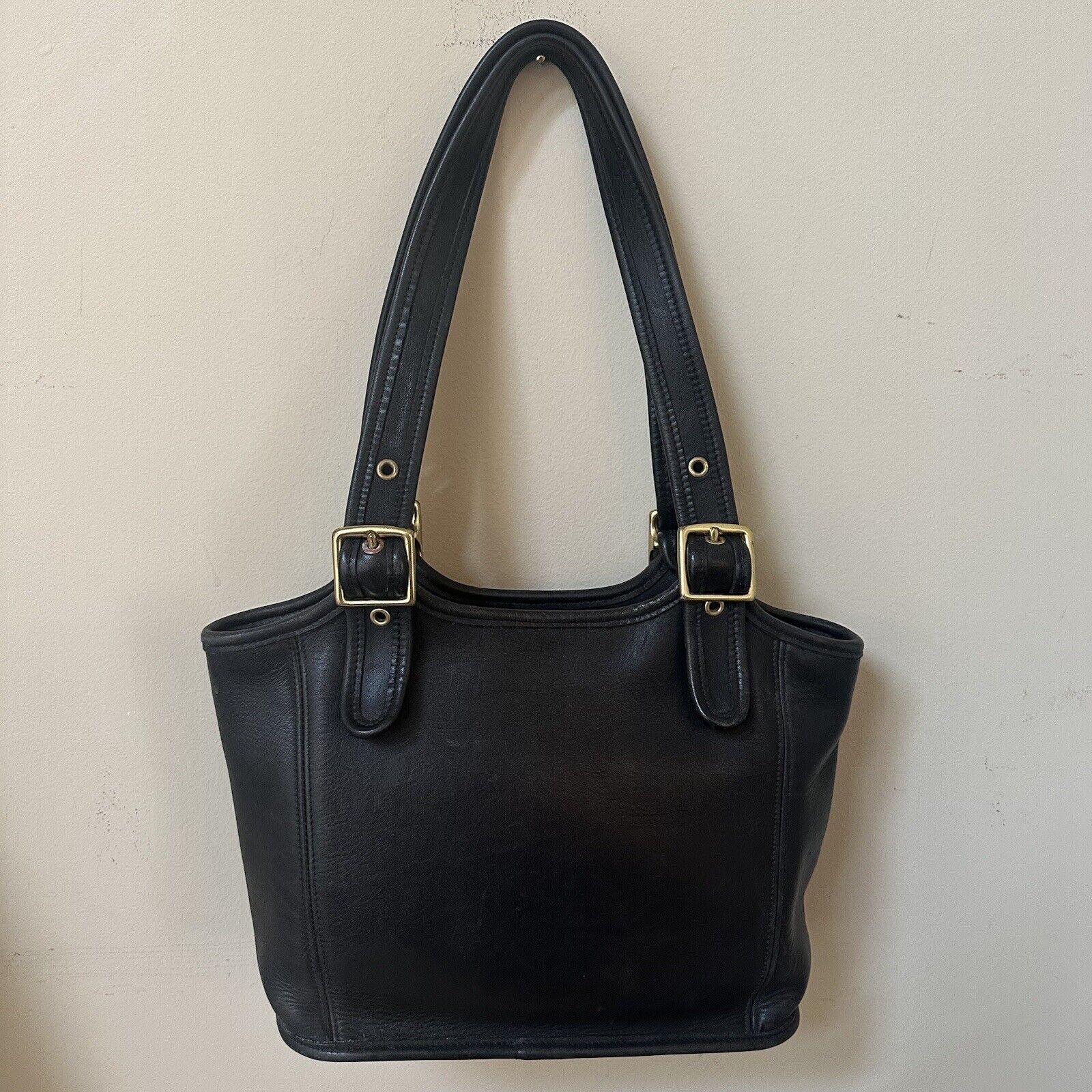 Coach Vintage Legacy Bag No. E8D 9086 Black Leath… - image 2