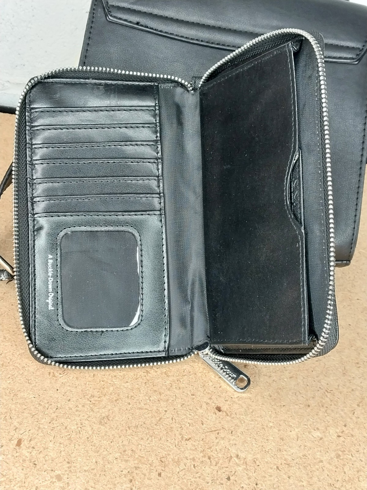 Danielle Nicole Disney Cruella “Evil By Design” &… - image 7