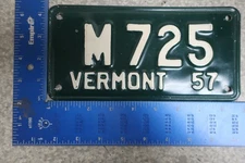 Vermont Vt License Plate Tag Motorcycle MC 1957 57 #M 725 Green Mountain State