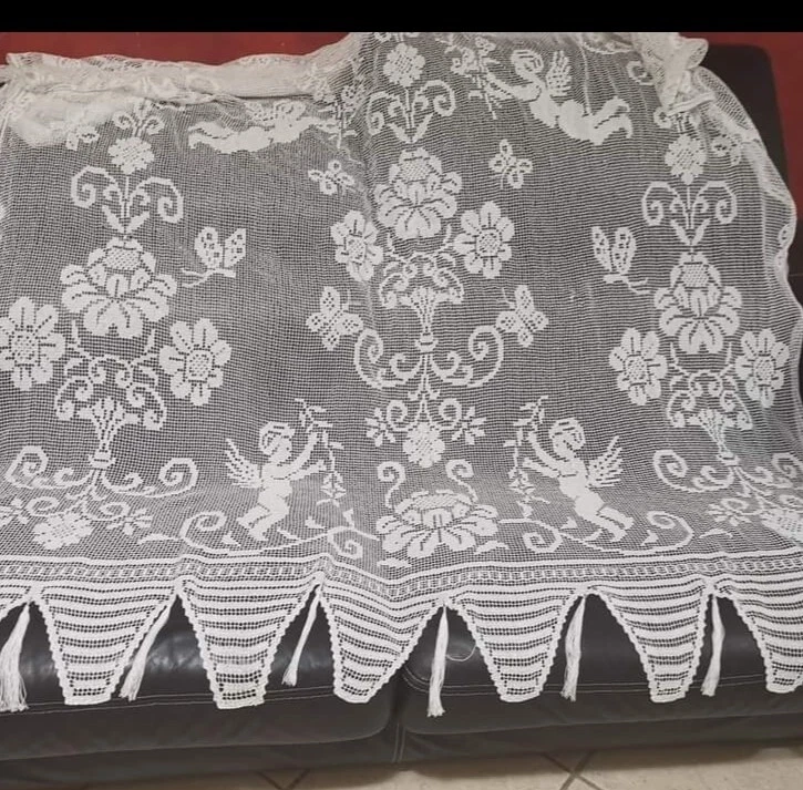 Antica e preziosa tenda filet modano a telaio - Immagine 3 di 4