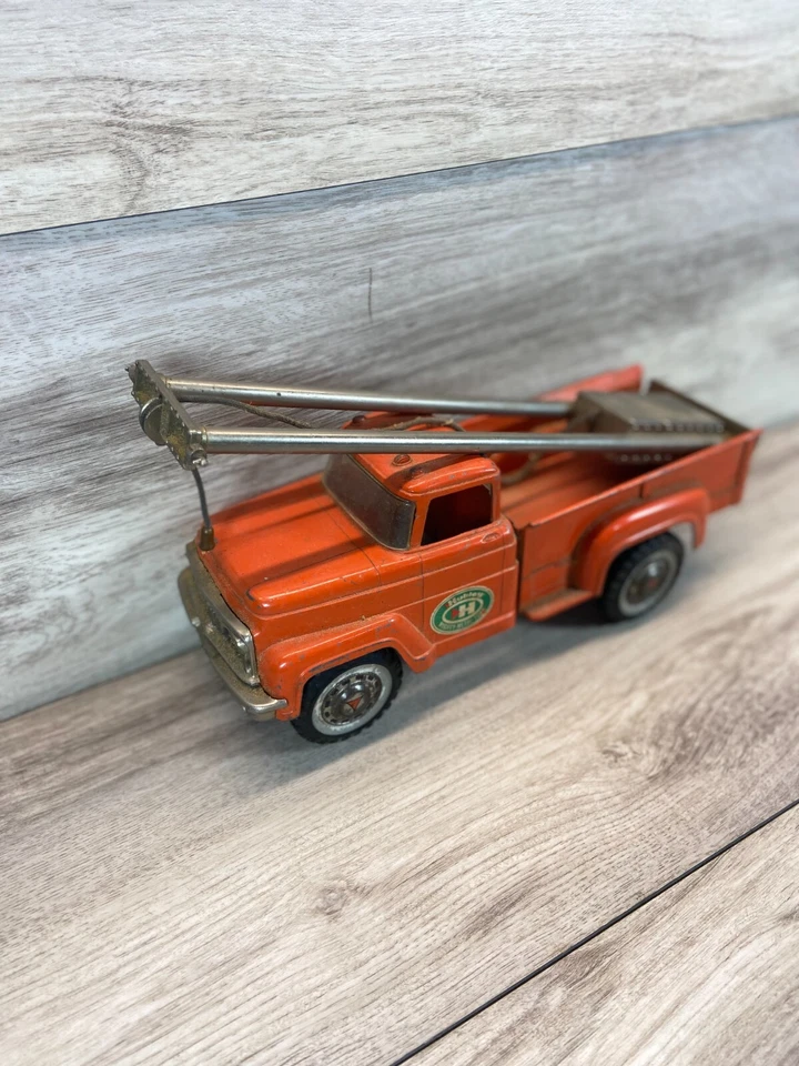 Vintage 1960s Hubley Mighty Metal Toys Pile Driver Truck 12" Orange RARE Find - Image 2 of 4