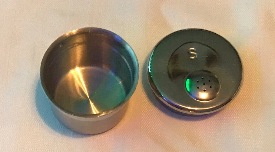 Juego de 5 botes de acero inoxidable BergHOFF 18/10 con estante de especias de madera Foto 4 de 4