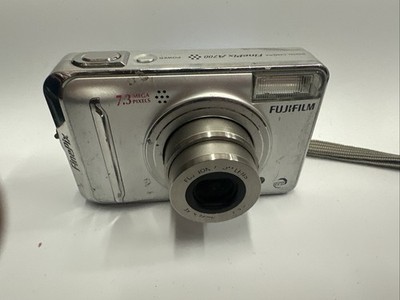Fujifilm FinePix A Series A700 7.3MP Digital Camera - Silver for