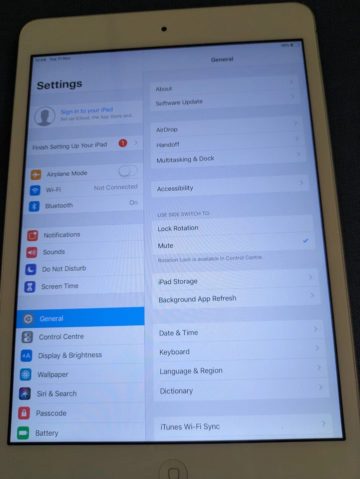 4 x Apple iPad Mini 2 16GB, Retina, WiFi, White - Image 3 of 4