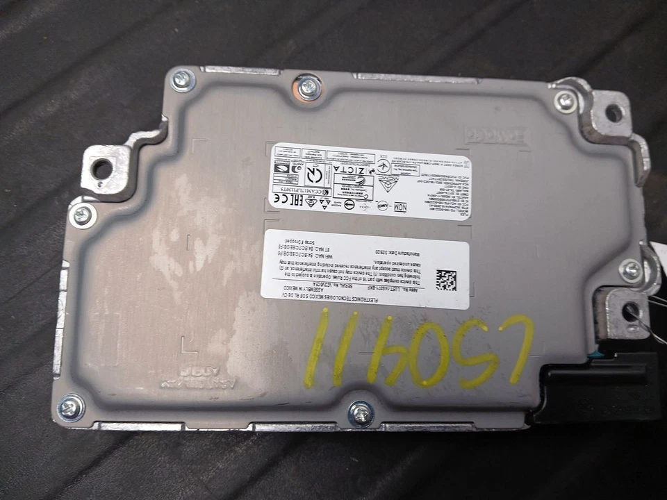2020 Ford Escape Sync Module Chassis ECM 3046843 - Image 4 of 4