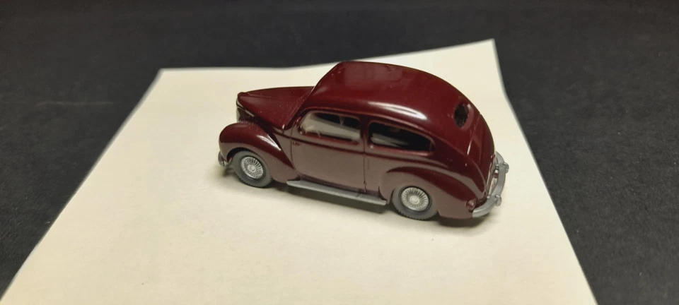 WIKING BERLIN W - FORD TAUNUS - COME NUOVA - Immagine 2 di 4