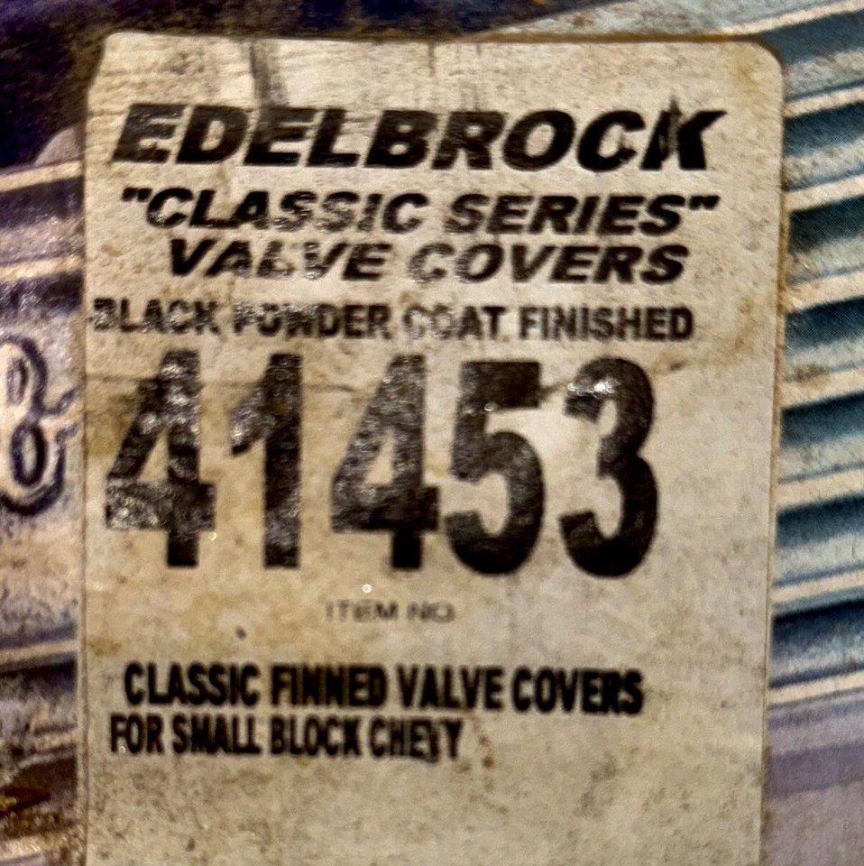 Juego de cubierta de válvula Edelbrock 41453 Classic Series, para bloque pequeño Chevy-Nuevo Foto 2 de 4