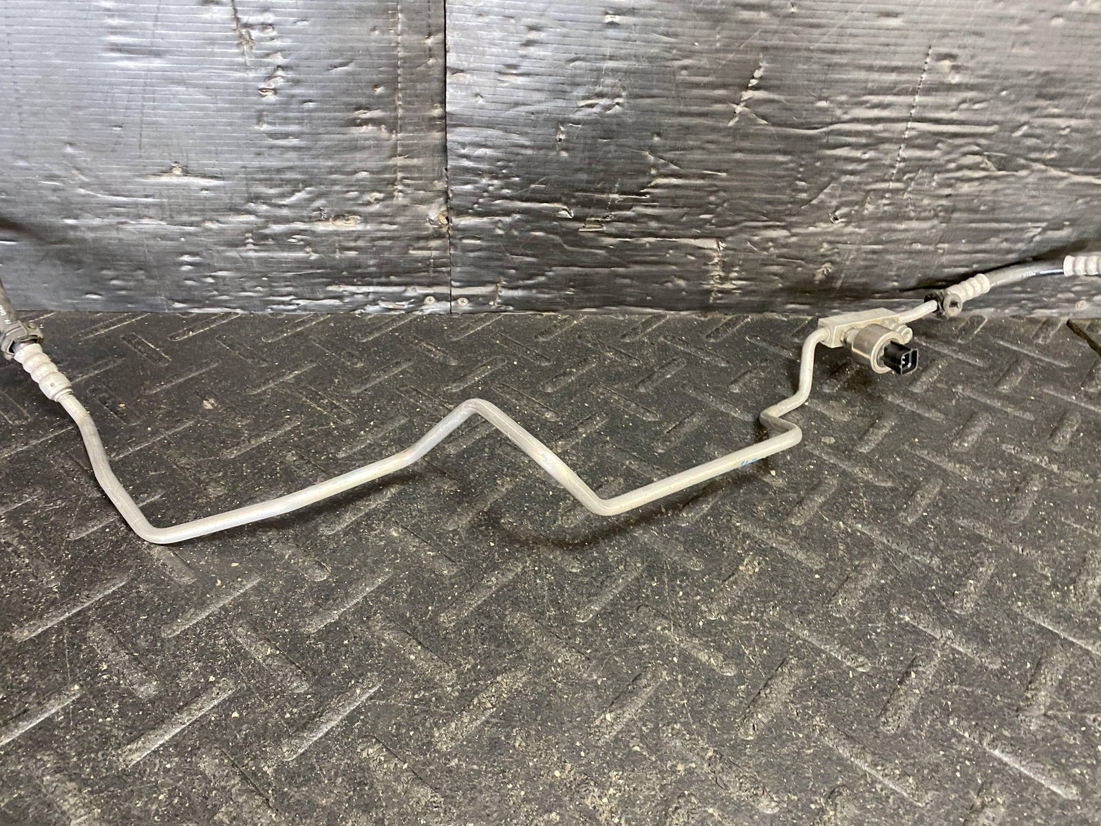 08-12 MASERATI GRANTURISMO COMPLETE SET OF A/C AIR CONDITIONER HOSE LINES