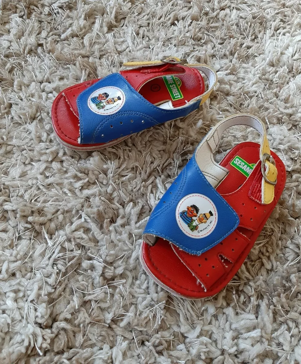 Sesame Street Muppets Bert Ernie Infant Toddler Size 5 Open Toe Sandals