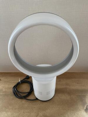 Dyson Air Multiplier AM01 Satin White Silver Table Fan Tested Used