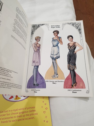 Paper Dolls Lot Of 7 Books Mix (See Photos) - Picture 18 of 19