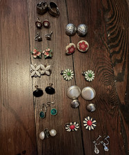 Vintage Mixed Lot Women s Fashion Earrings 15 Pairs Multicolor Clip/Screw/Dangle