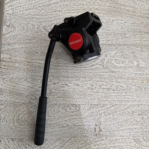Neewer fluid drag tripod head with 1/4 to 3/8 inch screw mount  Plate Handle