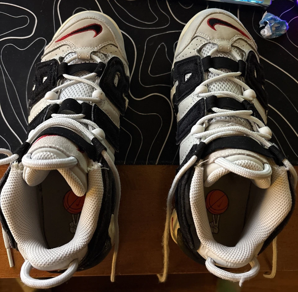 Nike Air More Uptempo Hoops (GS) Athletic Sneakers Youth 6.5 Gray Red  - Image 2 of 4