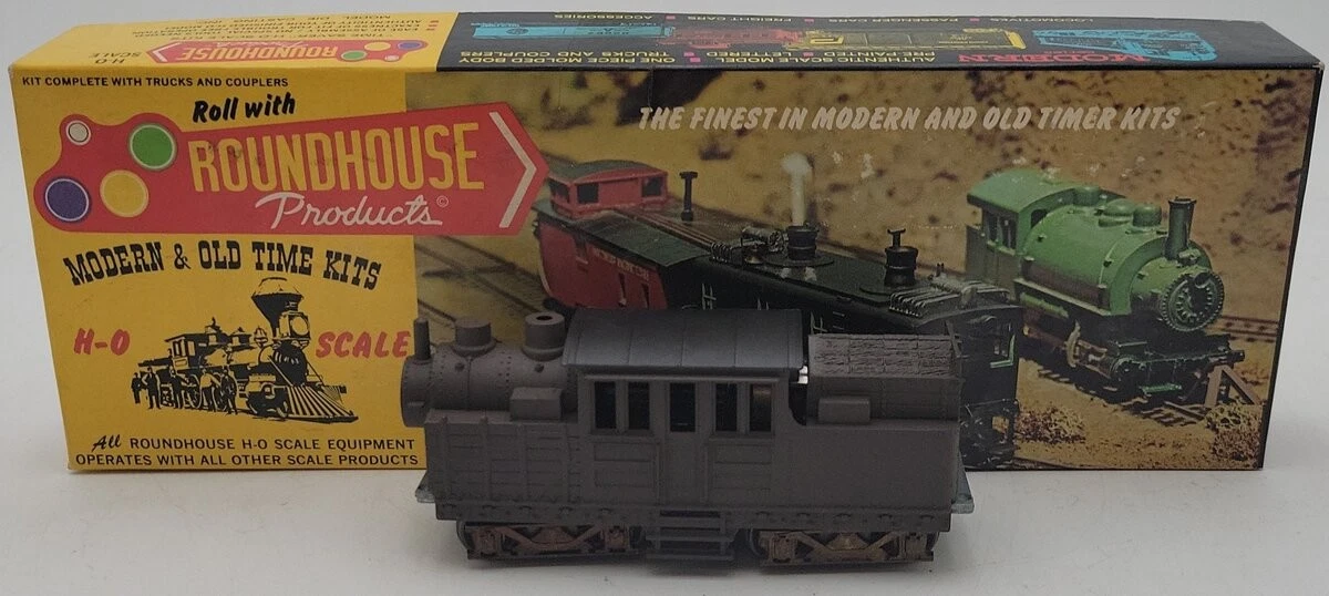 25+ Roundhouse HO Scale Model Railroad Locomotives for sale