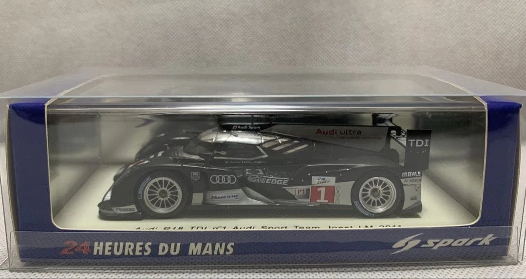 スパーク 1/43 Audi アウディ R18 TDI ルマン優勝 2011#2 ミニカー