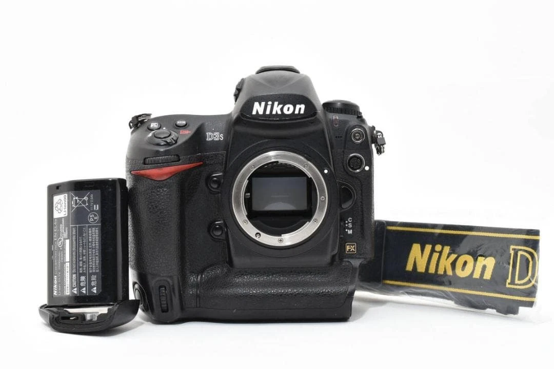 ■ 美品 ■ ニコン　Nikon D3s ボディ Nikon デジタル一眼レフカメラ D3s ボディー ニコン 中古 1年保証 美品