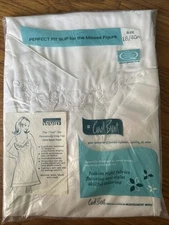 Vintage Carol Brent Slip Womens 18/40A Whole Slip White NOS Montgomery Ward