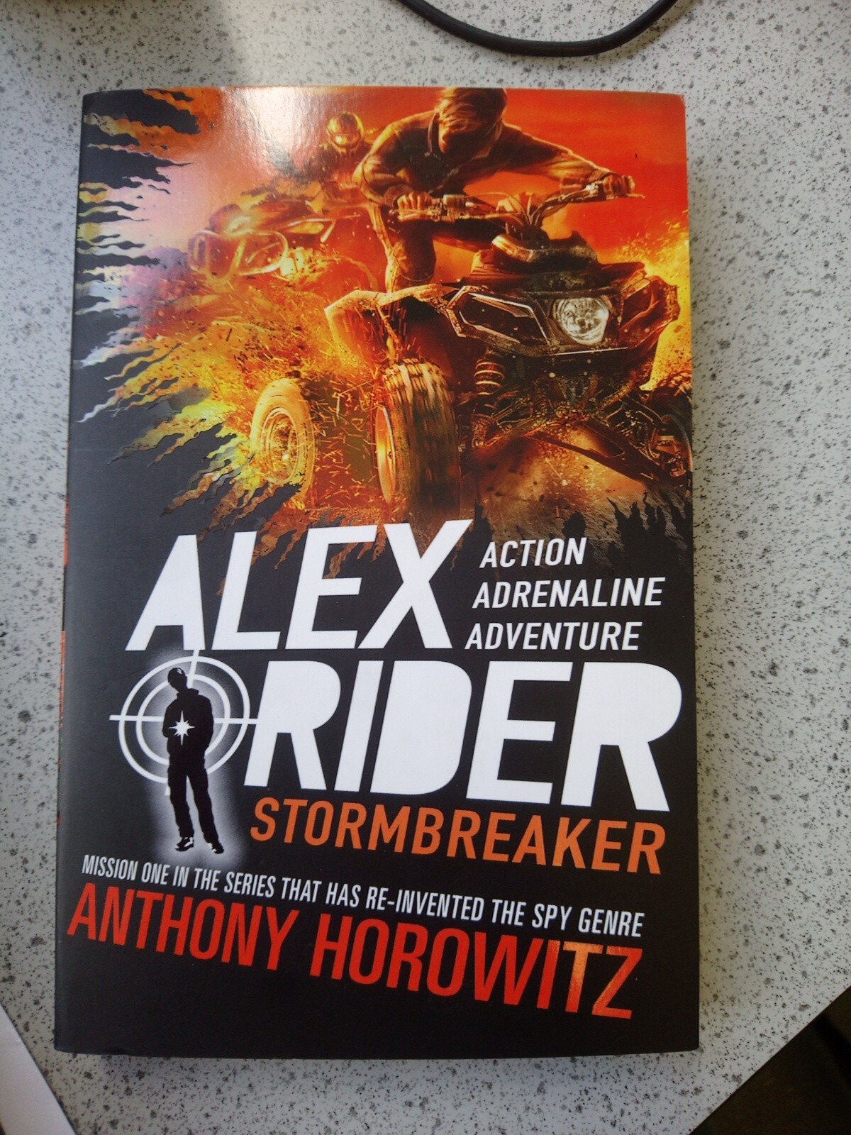 Stormbreaker (Alex Rider) By Anthony Horowitz. (a)