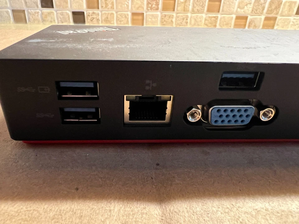 LENOVO THINKPAD THUNDERBOLT 3 DOCK USB 3.0 TIPO 40AC 135W DBB9003L1 V6-2 Foto 3 de 4