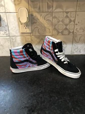 Vans Men's Sk8-Hi Retro Mart Suede / Canvas Sneaker in Black / White