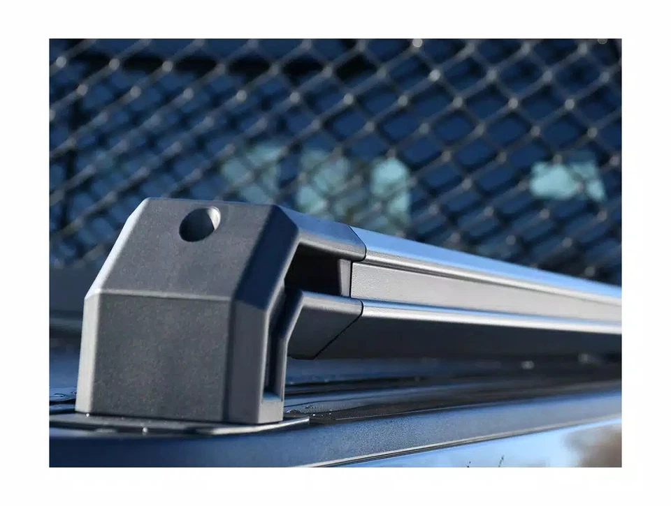 Putco P45-109895 5.5 ft. TEC Bed Side Rail Fits 2014-2018 GMC Sierra 1500 Foto 2 de 4