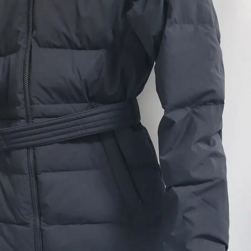 Discovery Women's Down Mid-Padding With Waist Bel… - image 5