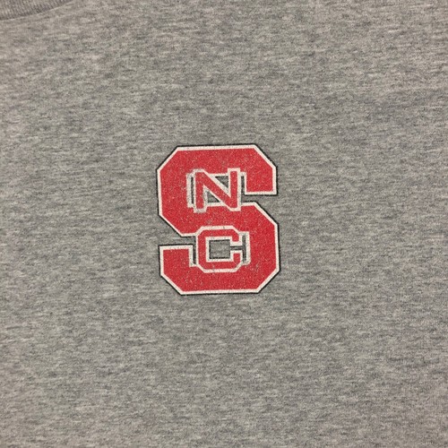 Camiseta gráfica NCSU Wolfpack Big Bad Wolf Fruit of the Loom para hombre talla XL - Imagen 3 de 7
