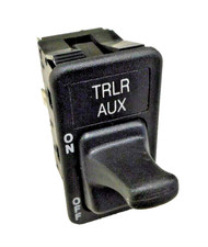 2007310C1 INTERNATIONAL TRUCK ON-OFF TRAILER AUXILIARY SWITCH TRLR AUX USA