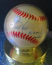 Collectible Rawlings Baseball Signed Autographed Bill Lee Boston Red Sox in Case