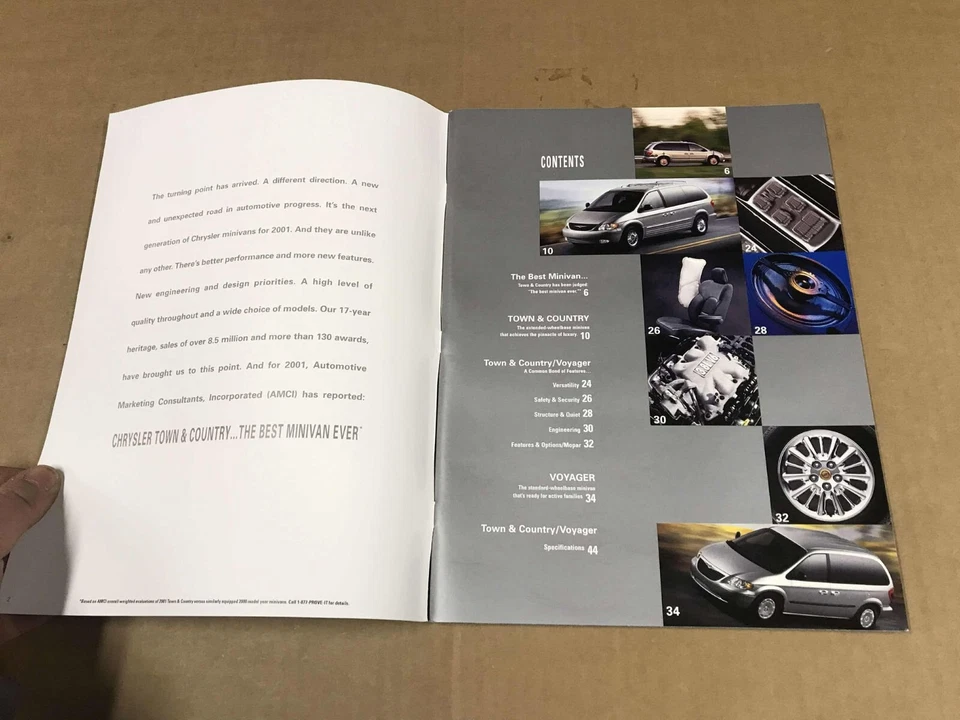 Folleto vendedor concesionario Chrysler Town & Country/Voyager 2001 nuevo de lote Foto 2 de 4